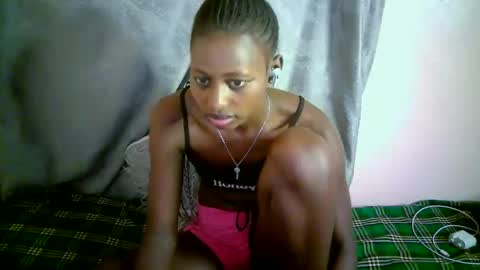 Snapshot of therry_heart chatting on October 25, 2025, 9:20 pm hearty online show from October 25, 2025, 9:20 pm