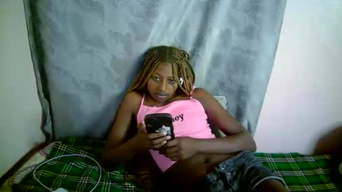 Snapshot of therry_heart chatting on November 12, 2025, 9:03 pm hearty online show from November 12, 2025, 9:03 pm