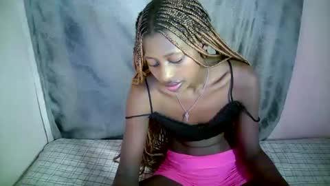 Snapshot of therry_heart chatting on December 14, 2025, 11:04 am hearty online show from December 14, 2025, 11:04 am