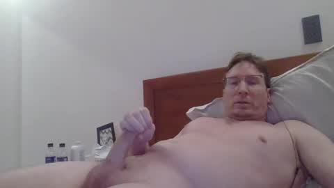 Snapshot of thesavag1 chatting on February 15, 2026, 9:41 am thesavag1 online show from February 15, 2026, 9:41 am