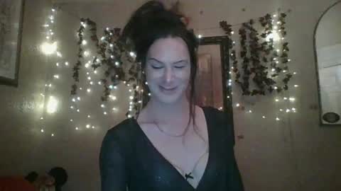 sillymillie0 online show from November 13, 2025, 2:54 am