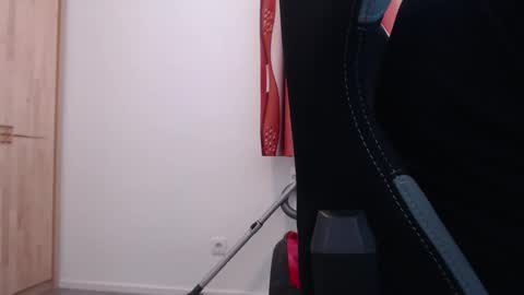 Snapshot of theskylake1 chatting on February 7, 2026, 11:03 am theskylake1 online show from February 7, 2026, 11:03 am