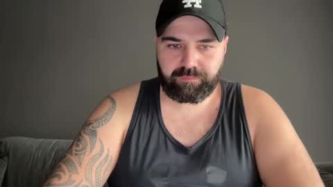 Snapshot of thessalonikios1987 chatting on December 10, 2024, 8:40 am Hornyforyou online show from December 10, 2024, 8:40 am