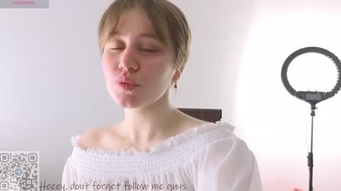 Lucia online show from February 13, 2026, 8:10 am