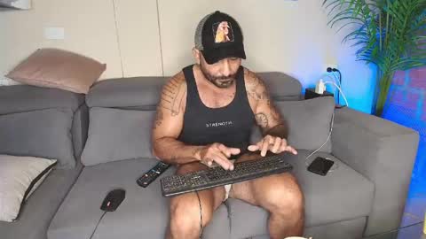Snapshot of thestraightroom chatting on March 12, 2026, 12:00 pm thestraightroom online show from March 12, 2026, 12:00 pm