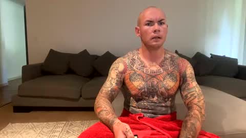 The tattooed online show from December 2, 2024, 4:31 am