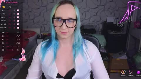 Snapshot of thetrixy chatting on November 13, 2025, 6:45 am The Great And Powerful Trixie online show from November 13, 2025, 6:45 am