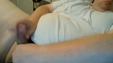 Snapshot of thetrouble chatting on May 18, 2026, 3:18 pm thetrouble online show from May 18, 2026, 3:18 pm