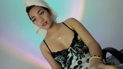 stella online show from October 3, 2025, 2:19 am