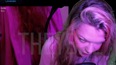 Snapshot of theybae chatting on January 17, 2025, 3:22 pm B A E online show from January 17, 2025, 3:22 pm