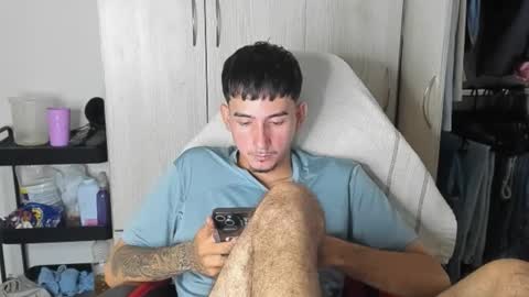 thiago_432 online show from September 13, 2025, 3:50 am