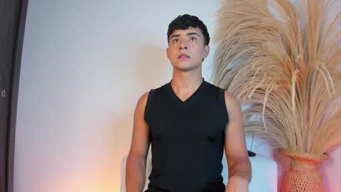 Snapshot of thiago_connor21 chatting on January 12, 2026, 11:10 pm Thiago online show from January 12, 2026, 11:10 pm