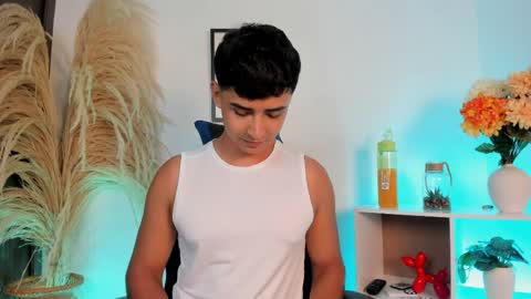 Snapshot of thiago_connor21 chatting on May 23, 2026, 1:33 am Thiago online show from May 23, 2026, 1:33 am