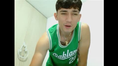 Snapshot of thiago_deseo69 chatting on September 19, 2025, 11:38 pm thiago_deseo69 online show from September 19, 2025, 11:38 pm