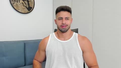 thiago_driussi online show from January 3, 2025, 12:43 am