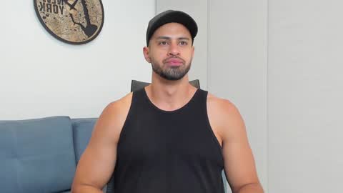 thiago_driussi online show from January 11, 2025, 4:06 am