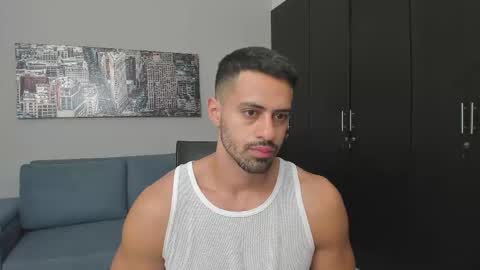 thiago_driussi online show from October 9, 2025, 9:51 am