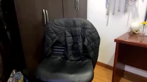 Snapshot of thiago_happy chatting on December 23, 2025, 3:48 am thiago_happy online show from December 23, 2025, 3:48 am