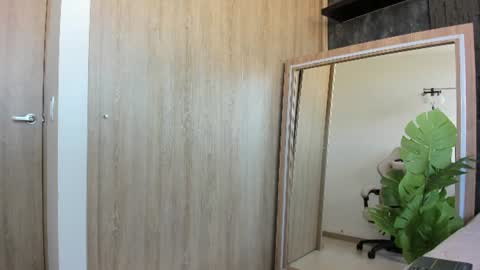 Snapshot of thiago_moretti chatting on June 24, 2026, 9:47 pm THIAGO online show from June 24, 2026, 9:47 pm