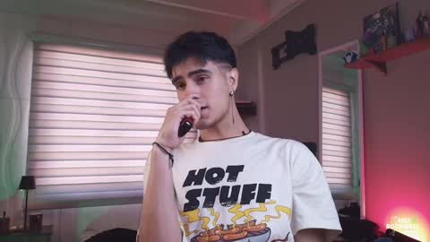 Snapshot of thiago_rockwell chatting on December 8, 2024, 1:47 pm Thiago online show from December 8, 2024, 1:47 pm