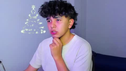 Snapshot of thiago_wc chatting on December 22, 2025, 2:19 am Thiago online show from December 22, 2025, 2:19 am