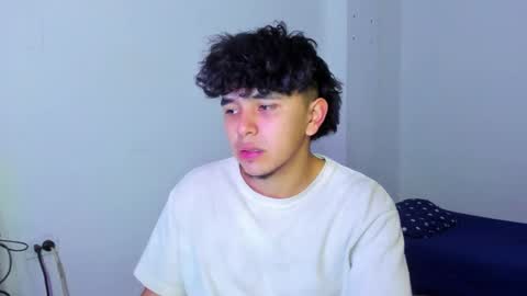 Snapshot of thiago_wc chatting on December 23, 2025, 1:36 am Thiago online show from December 23, 2025, 1:36 am