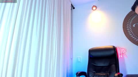 thiago online show from November 12, 2025, 5:41 am