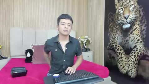 Snapshot of thiagogonzalez_ chatting on March 13, 2026, 7:20 pm Thiagogonzalez online show from March 13, 2026, 7:20 pm