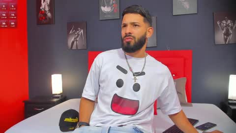 Thia Gomez online show from December 3, 2024, 12:16 pm