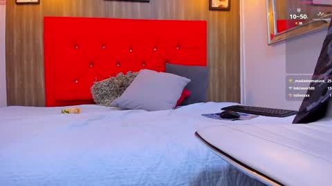 Thia Gomez online show from January 28, 2025, 3:35 pm