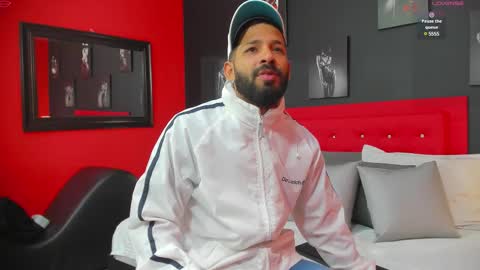 Thia Gomez online show from March 4, 2025, 12:22 pm