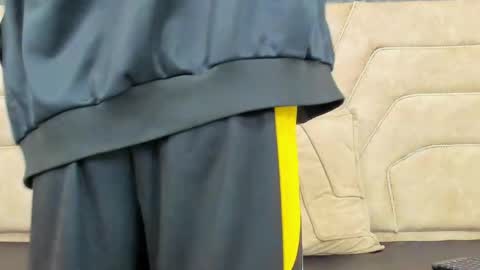 Snapshot of thiagos19 chatting on December 21, 2024, 7:16 pm Thiago online show from December 21, 2024, 7:16 pm