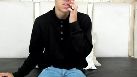 Snapshot of thiagos19 chatting on January 6, 2025, 7:02 pm Thiago online show from January 6, 2025, 7:02 pm