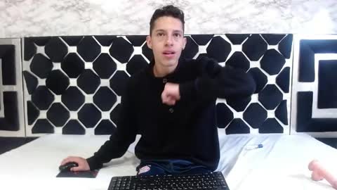 Thiago   online show from May 8, 2026, 1:55 am