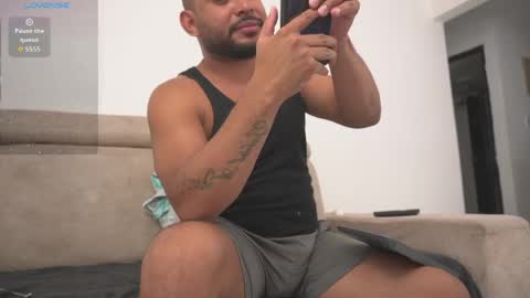 Snapshot of thiagoxbig chatting on May 23, 2026, 10:47 pm thiagoxbig online show from May 23, 2026, 10:47 pm