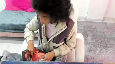 Snapshot of thianahorny chatting on December 1, 2025, 11:59 am thianahorny online show from December 1, 2025, 11:59 am