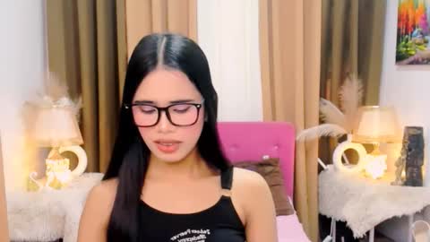 thianna_soft online show from November 18, 2025, 3:12 am