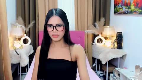 thianna_soft online show from November 30, 2025, 4:11 pm