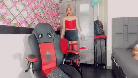 Snapshot of thiara_veky chatting on January 7, 2026, 7:05 pm Thiara online show from January 7, 2026, 7:05 pm