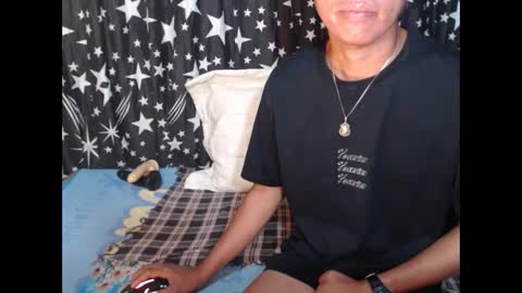 Snapshot of thick_bigcock13 chatting on January 29, 2025, 2:09 am gil online show from January 29, 2025, 2:09 am