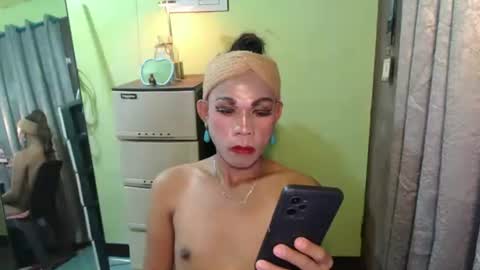 Snapshot of thick_bigcock13 chatting on November 26, 2025, 7:26 pm gil online show from November 26, 2025, 7:26 pm