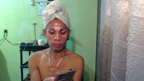 Snapshot of thick_bigcock13 chatting on March 5, 2026, 10:17 pm gil online show from March 5, 2026, 10:17 pm