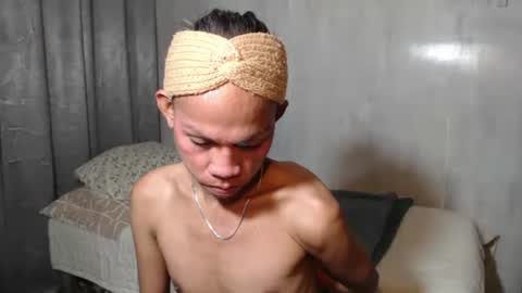 Snapshot of thick_bigcock13 chatting on April 19, 2026, 8:44 pm gil online show from April 19, 2026, 8:44 pm