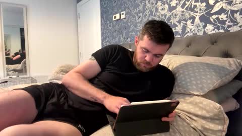 thickandmeaty9incher online show from September 10, 2025, 8:58 am