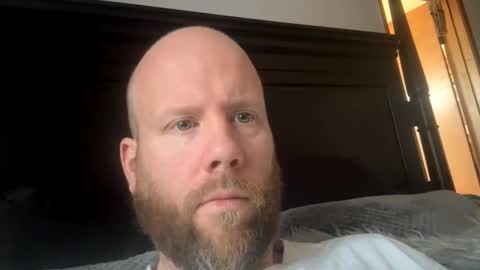 CaliLove916 online show from December 4, 2024, 8:29 pm