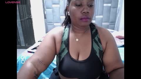 XIOMARA  online show from December 17, 2025, 4:40 am