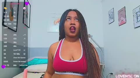 Snapshot of thickeebonyy chatting on March 12, 2025, 12:31 am thickeebonyy online show from March 12, 2025, 12:31 am