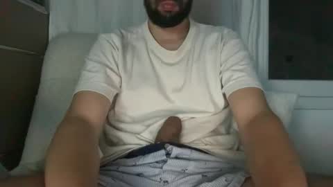Snapshot of thickerbunny chatting on September 19, 2025, 9:26 pm thickerbunny online show from September 19, 2025, 9:26 pm