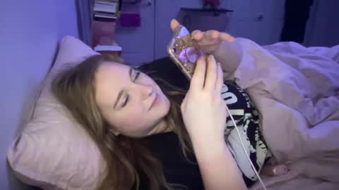 Snapshot of thickgingergoddess chatting on December 8, 2024, 3:43 am Ariel online show from December 8, 2024, 3:43 am
