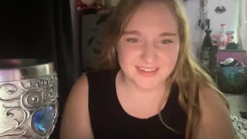 Snapshot of thickgingergoddess chatting on December 9, 2024, 6:25 pm Ariel online show from December 9, 2024, 6:25 pm